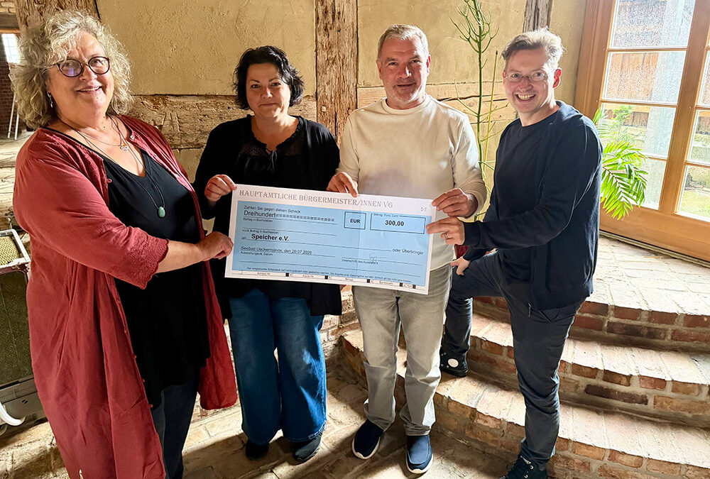 Hauptamtliche Bürgermeister spenden für den Wiederaufbau